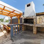 Zara Mit Blick Auf Wasser By Interhome Apartmán Ražanac