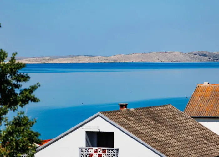 Apartment Zara Mit Blick Auf Wasser By Interhome