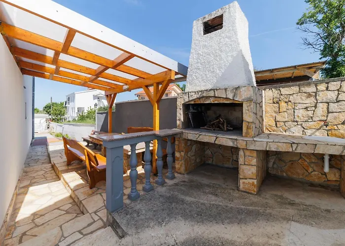 Zara Mit Blick Auf Wasser By Interhome Апартаменты Ражанац